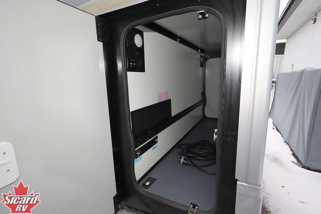 2025 WINNEBAGO VIEW 24T