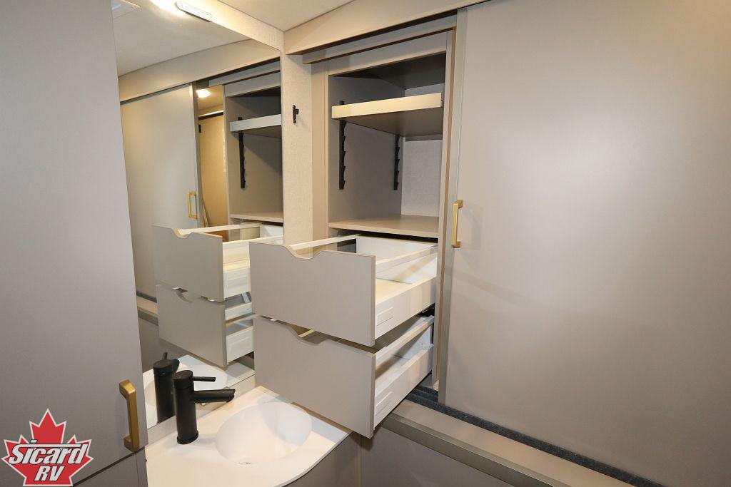 2025 WINNEBAGO VIEW 24T