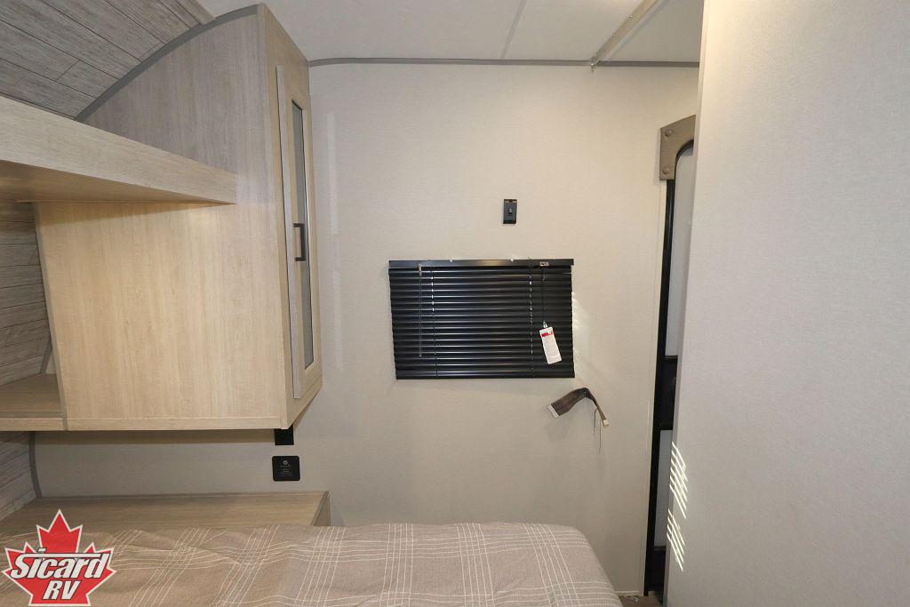 2026 FOREST RIVER AURORA 26BHS