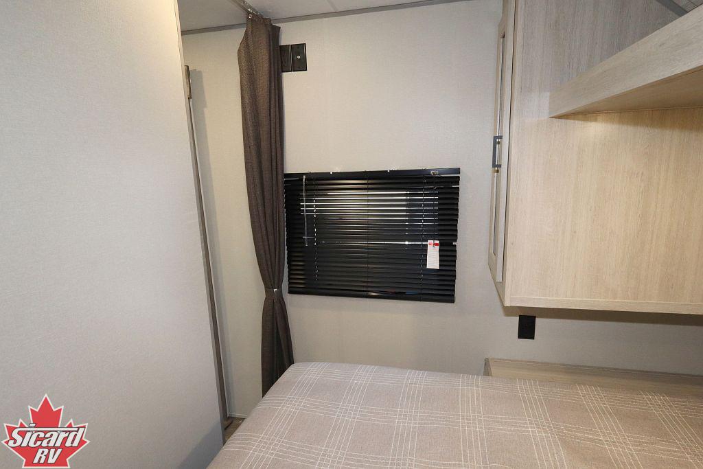 2026 FOREST RIVER AURORA 26BHS