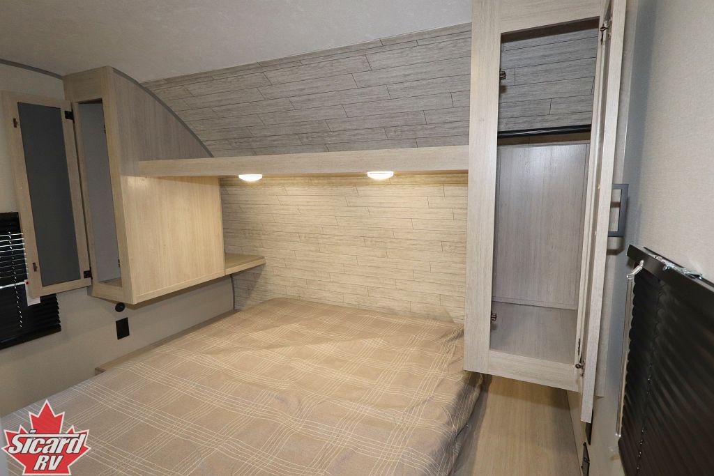 2026 FOREST RIVER AURORA 26BHS