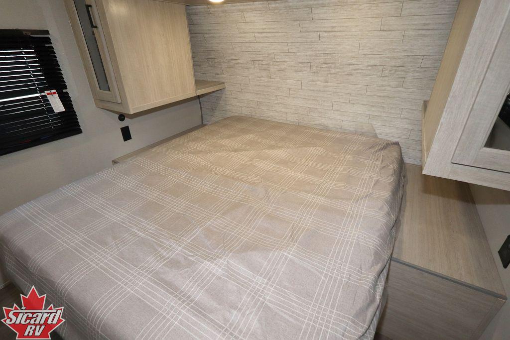 2026 FOREST RIVER AURORA 26BHS