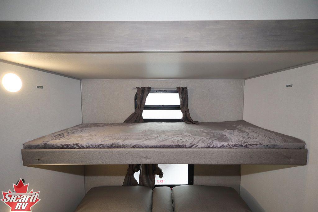 2026 FOREST RIVER AURORA 34BHTS