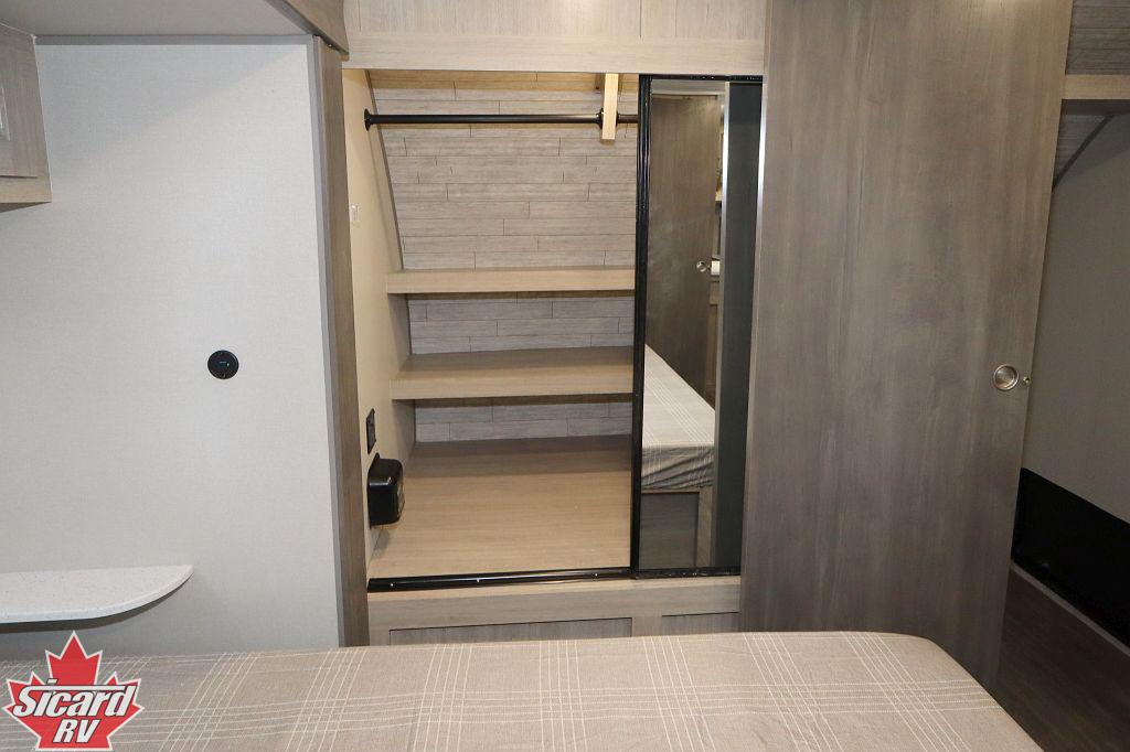 2026 FOREST RIVER AURORA 34BHTS