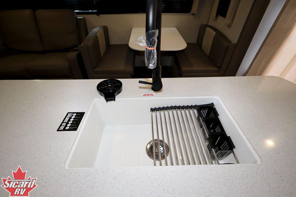 2026 FOREST RIVER AURORA 39FLTS