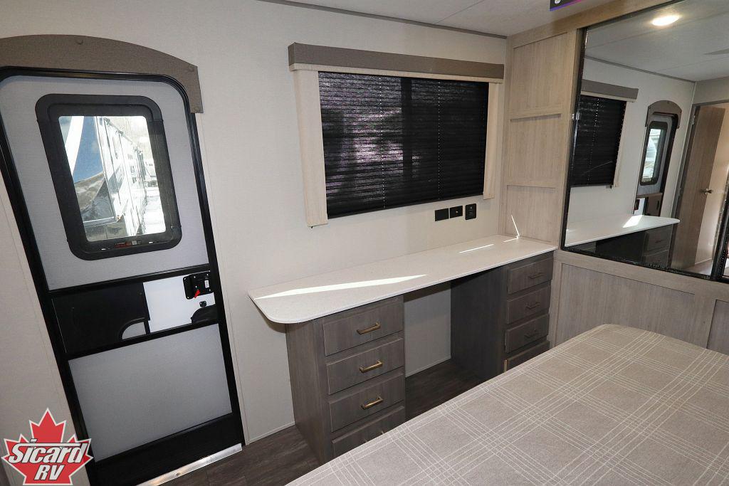 2026 FOREST RIVER AURORA 39FLTS