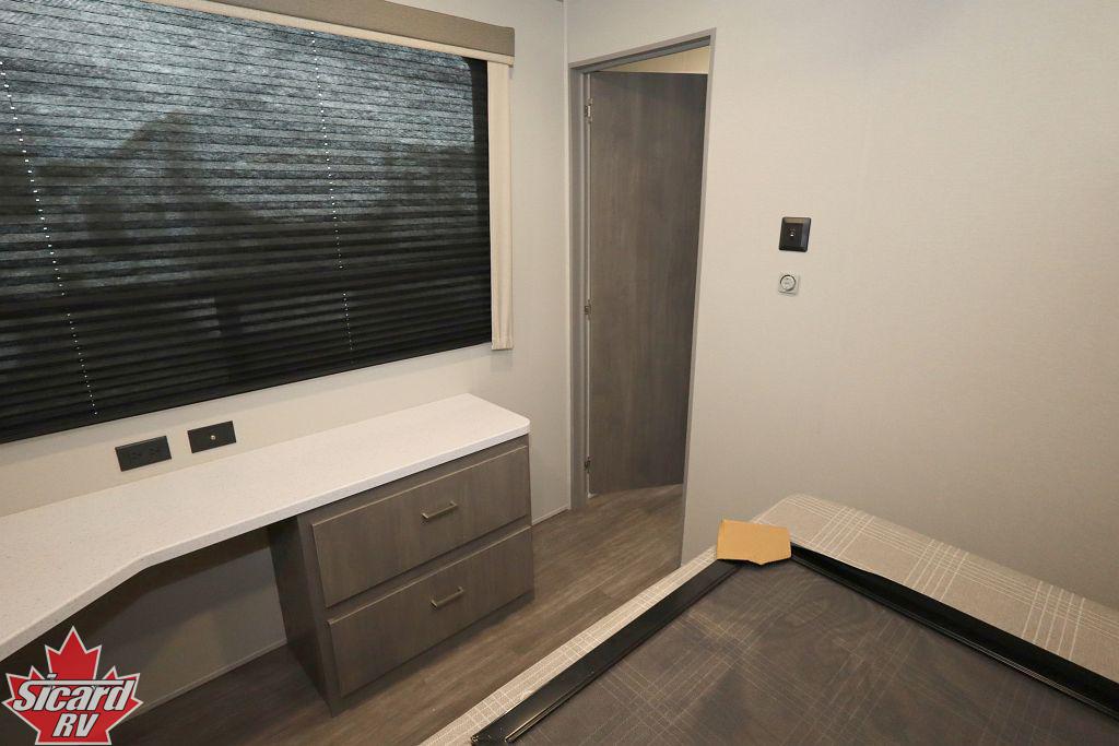 2026 FOREST RIVER AURORA 40BHTS