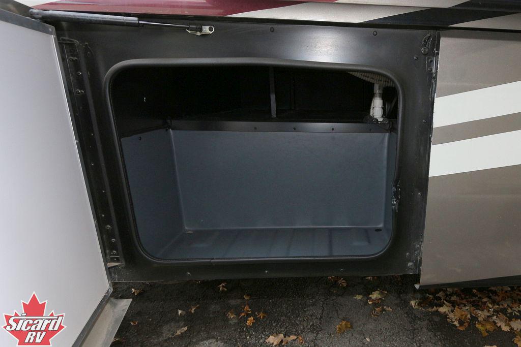 2017 HOLIDAY RAMBLER VACATIONER 35P