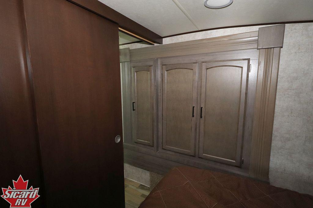 2017 WINNEBAGO VOYAGE 28SGS