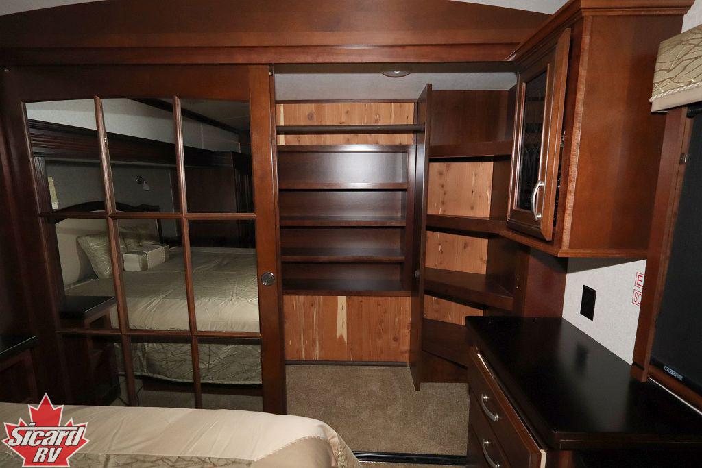 2017 JAYCO DESIGNER 37RS