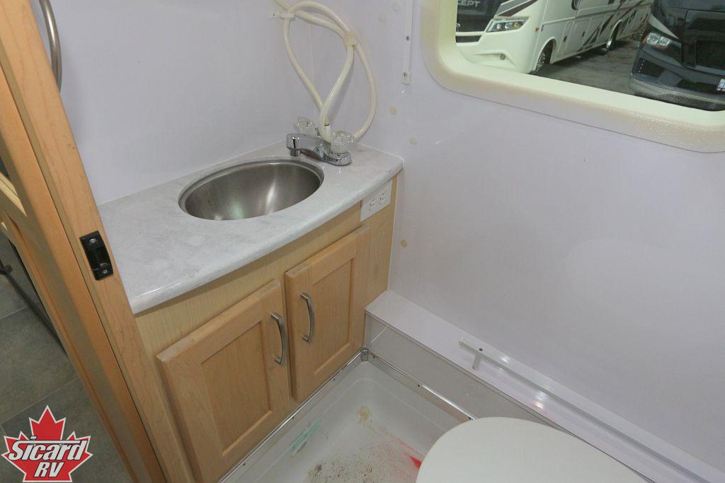 2017 PLEASUREWAY PLATEAU TS