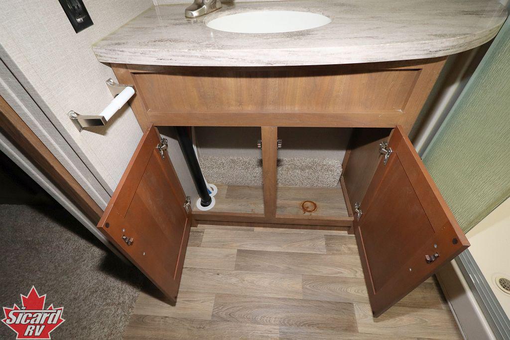 2017 KEYSTONE MONTANA 3720RL