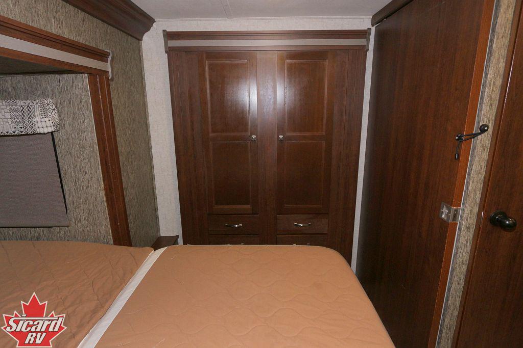 2018 FOREST RIVER SUNSEEKER 2500TS