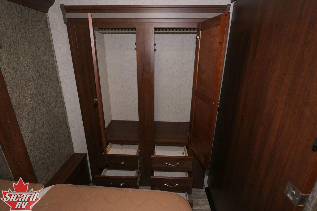 2018 FOREST RIVER SUNSEEKER 2500TS