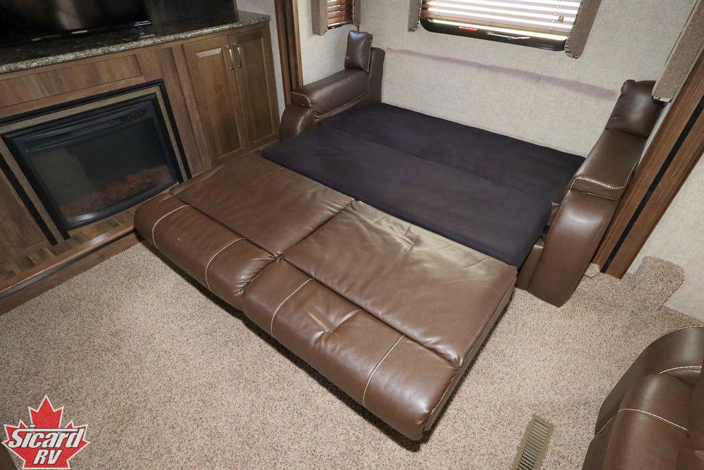 2016 KEYSTONE AVALANCHE 380FL