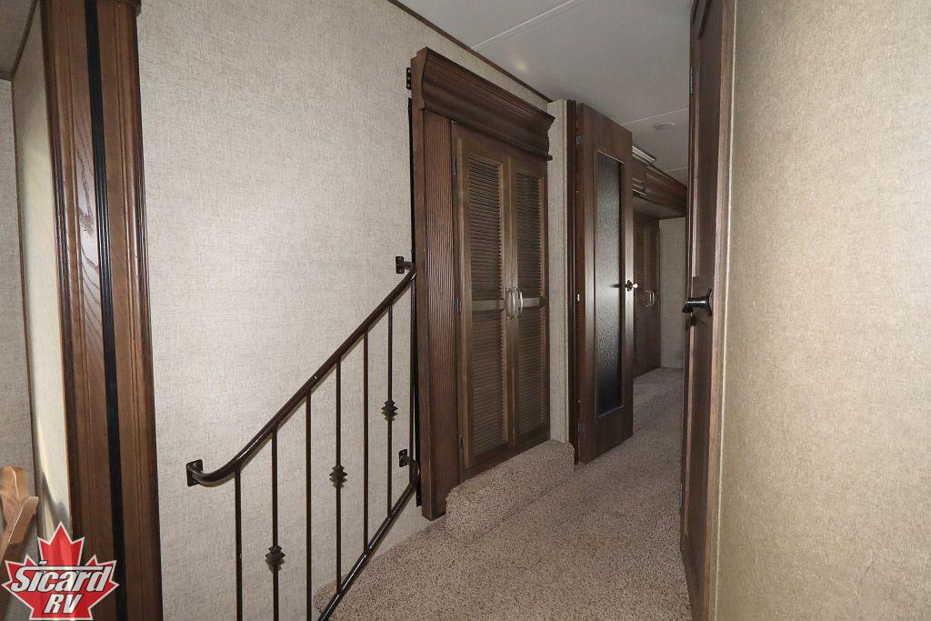 2016 KEYSTONE AVALANCHE 380FL