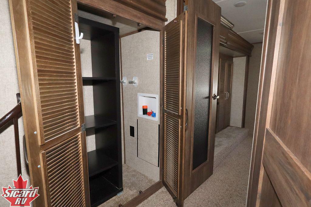 2016 KEYSTONE AVALANCHE 380FL