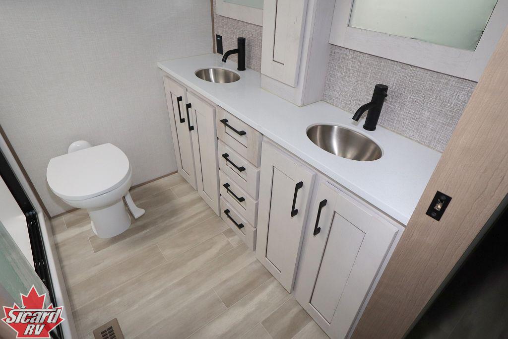 2024 KZ DURANGO GOLD G391RKF