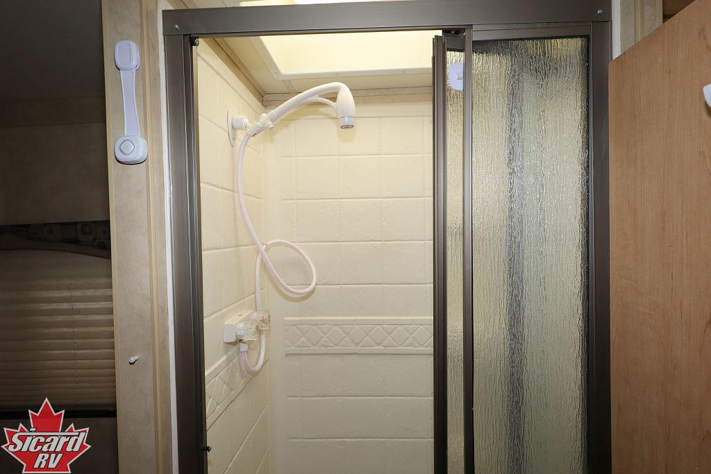 2011 THOR CHATEAU 28A