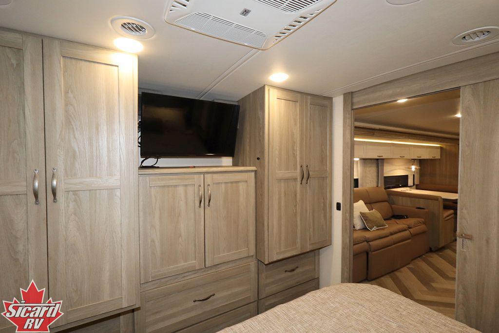 2023 WINNEBAGO ADVENTURER 35F