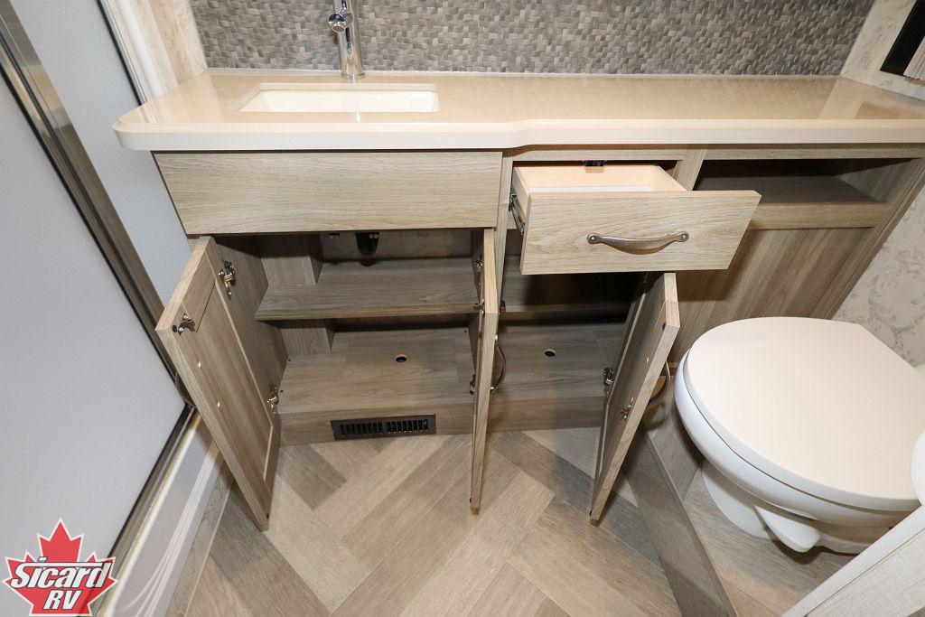 2023 WINNEBAGO ADVENTURER 35F