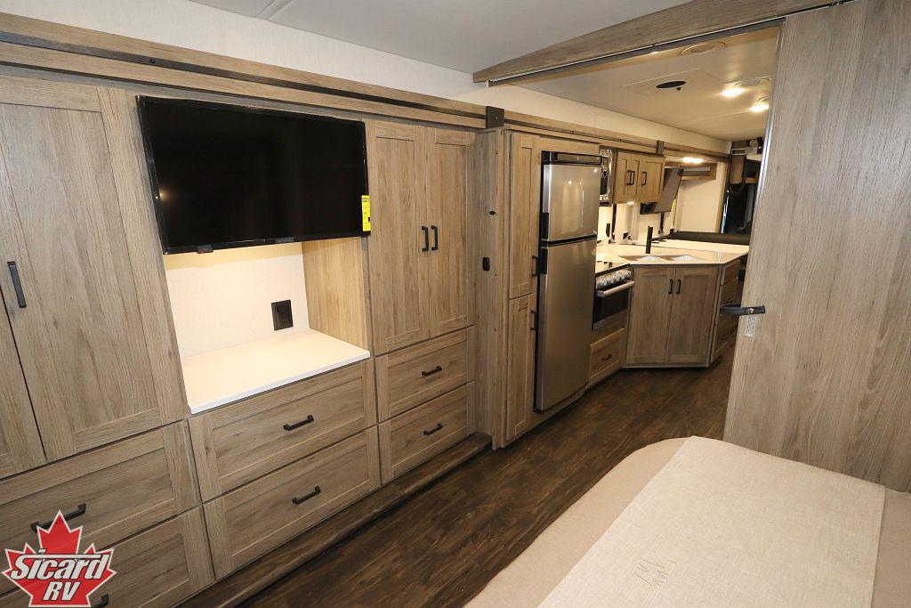 2024 WINNEBAGO VISTA 33K
