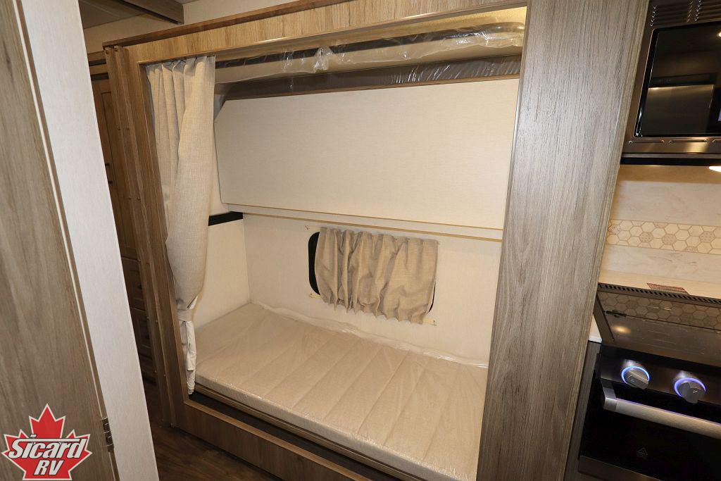 2025 WINNEBAGO VISTA 31B