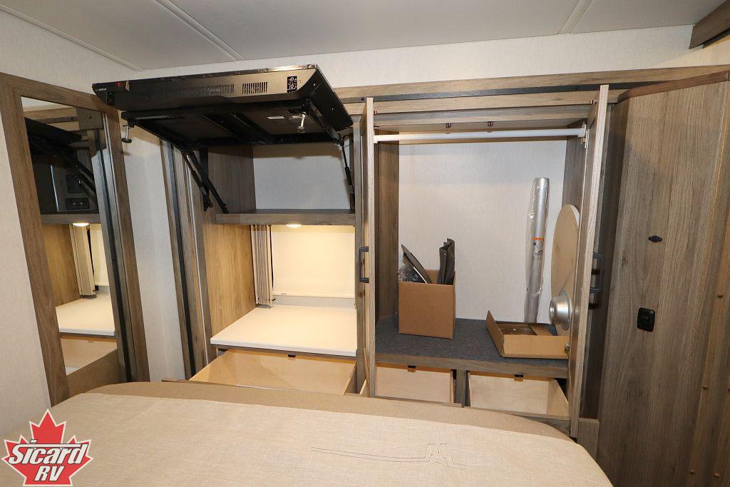 2025 WINNEBAGO VISTA 31B