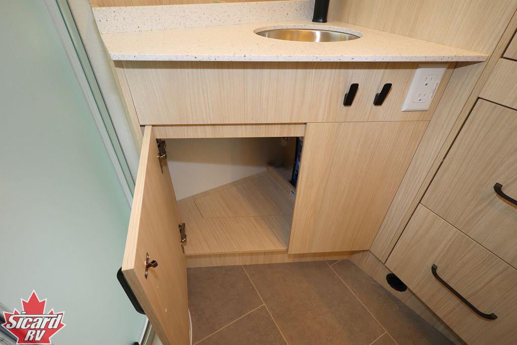 2026 LEISURE TRAVEL VANS WONDER W24MBL