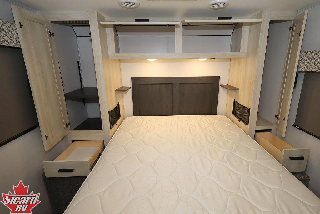2023 FOREST RIVER FORESTER 2851LE