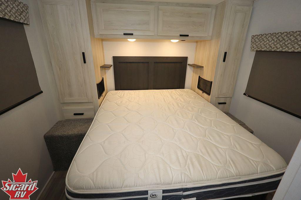 2023 FOREST RIVER FORESTER 2851LE