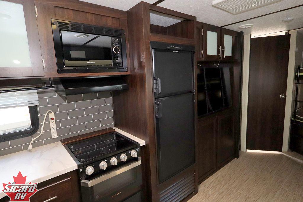 2019 PRIME TIME TRACER 290BH