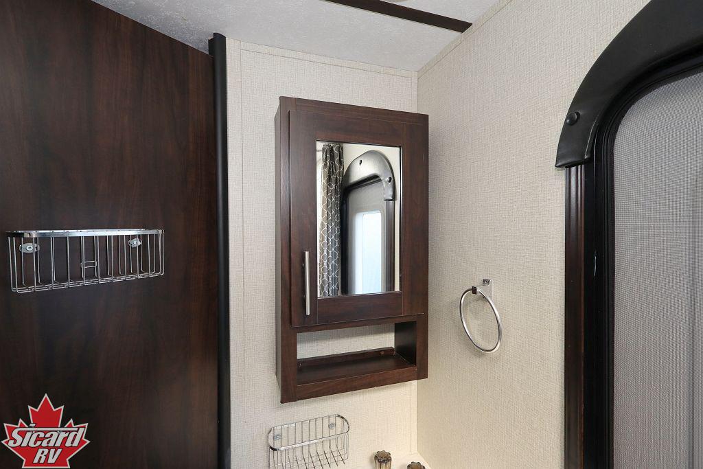 2019 PRIME TIME TRACER 290BH