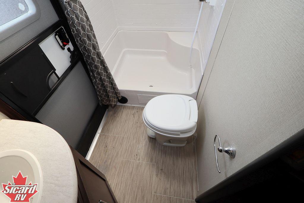 2019 PRIME TIME TRACER 290BH