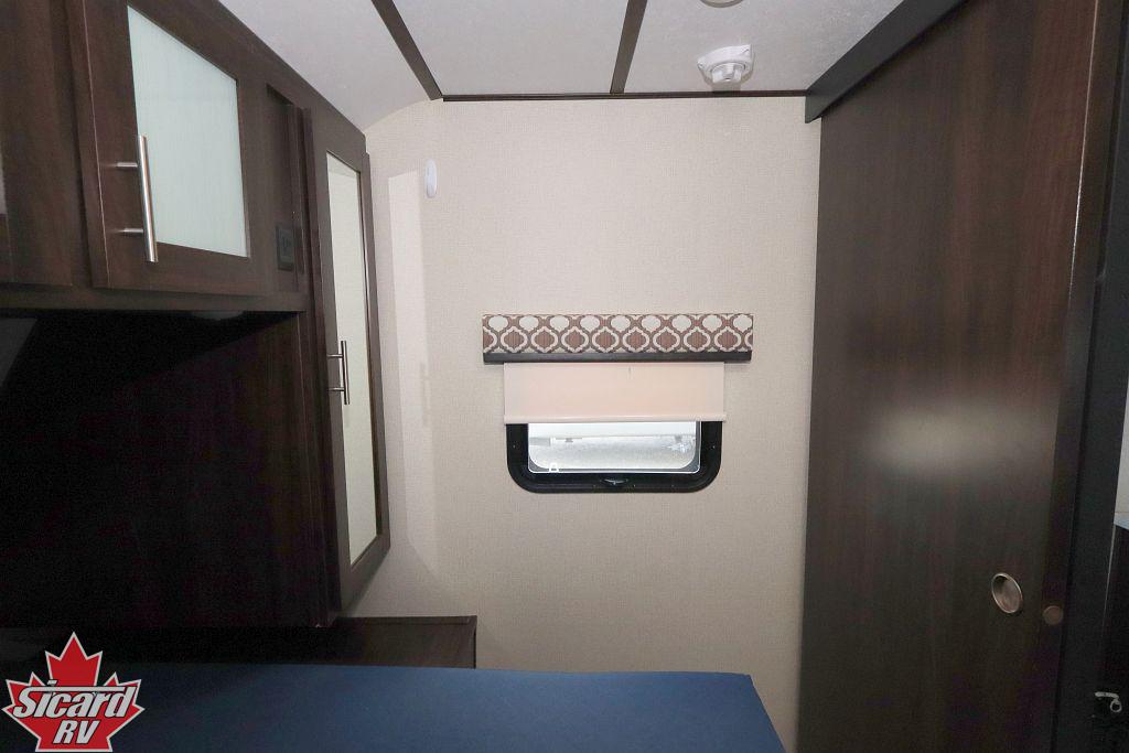 2019 PRIME TIME TRACER 290BH