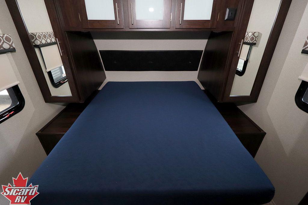 2019 PRIME TIME TRACER 290BH