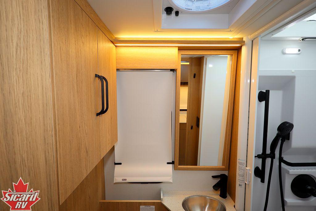 2026 LEISURE TRAVEL VANS UNITY U24TB4X