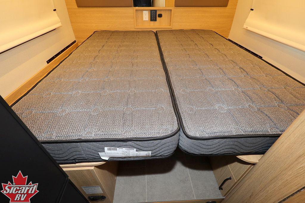 2026 LEISURE TRAVEL VANS UNITY U24TB4X