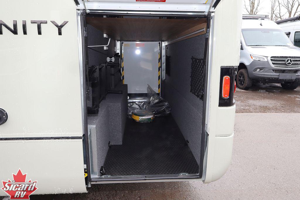 2026 LEISURE TRAVEL VANS UNITY U24TB4X