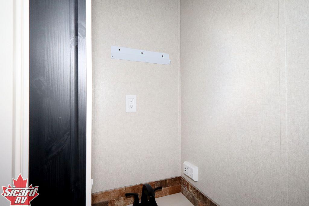 2026 KROPF CANADIAN 6461CWD