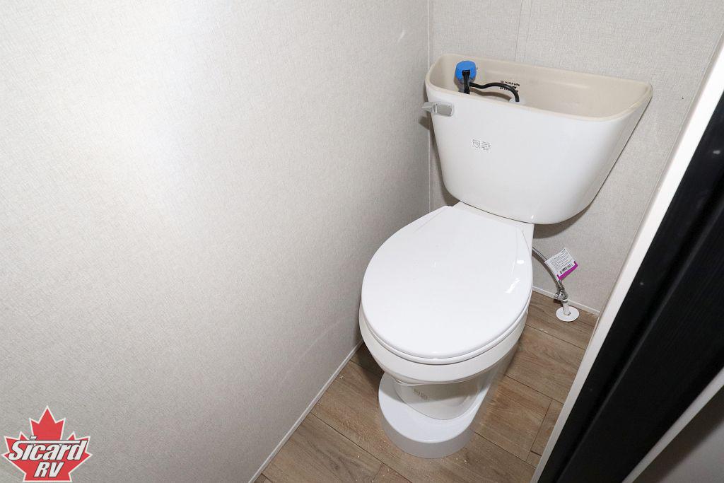 2026 KROPF CANADIAN 6461CWD