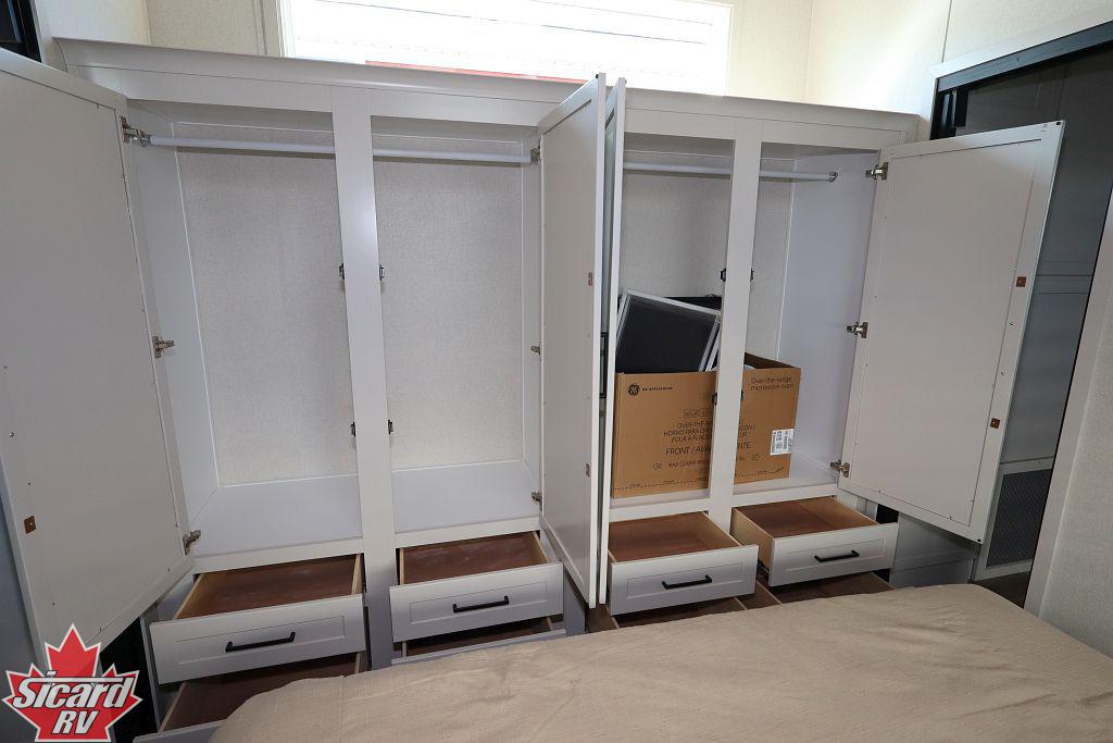 2026 KROPF CANADIAN 6461CWD