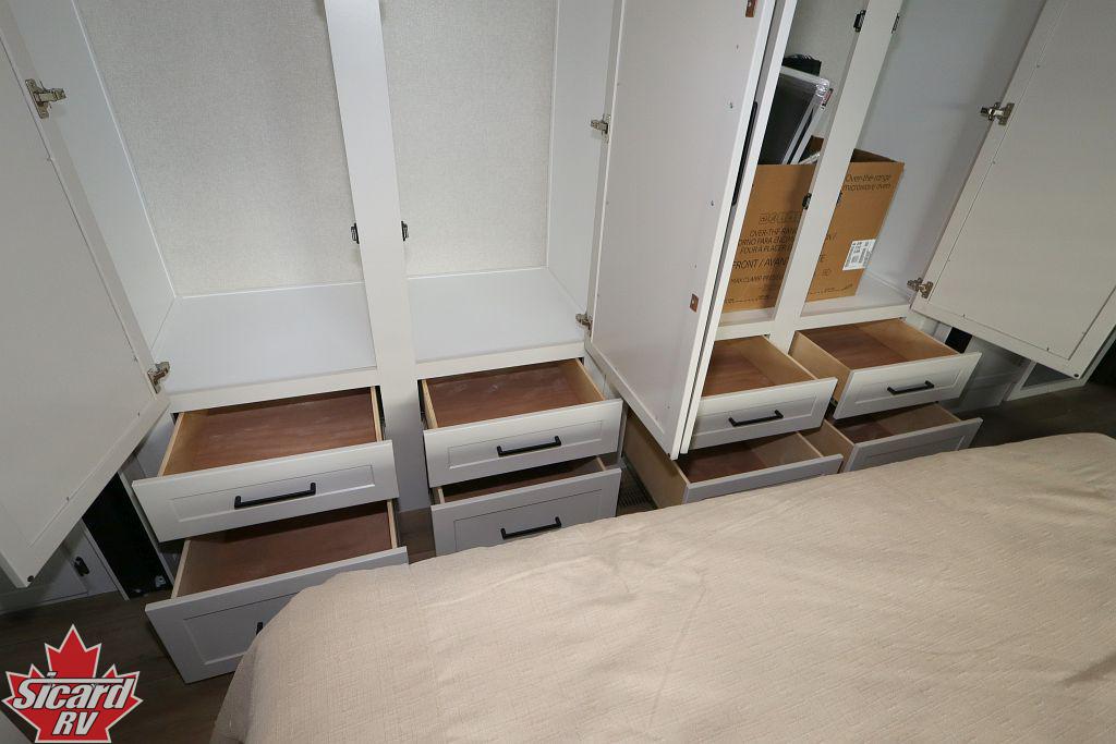 2026 KROPF CANADIAN 6461CWD