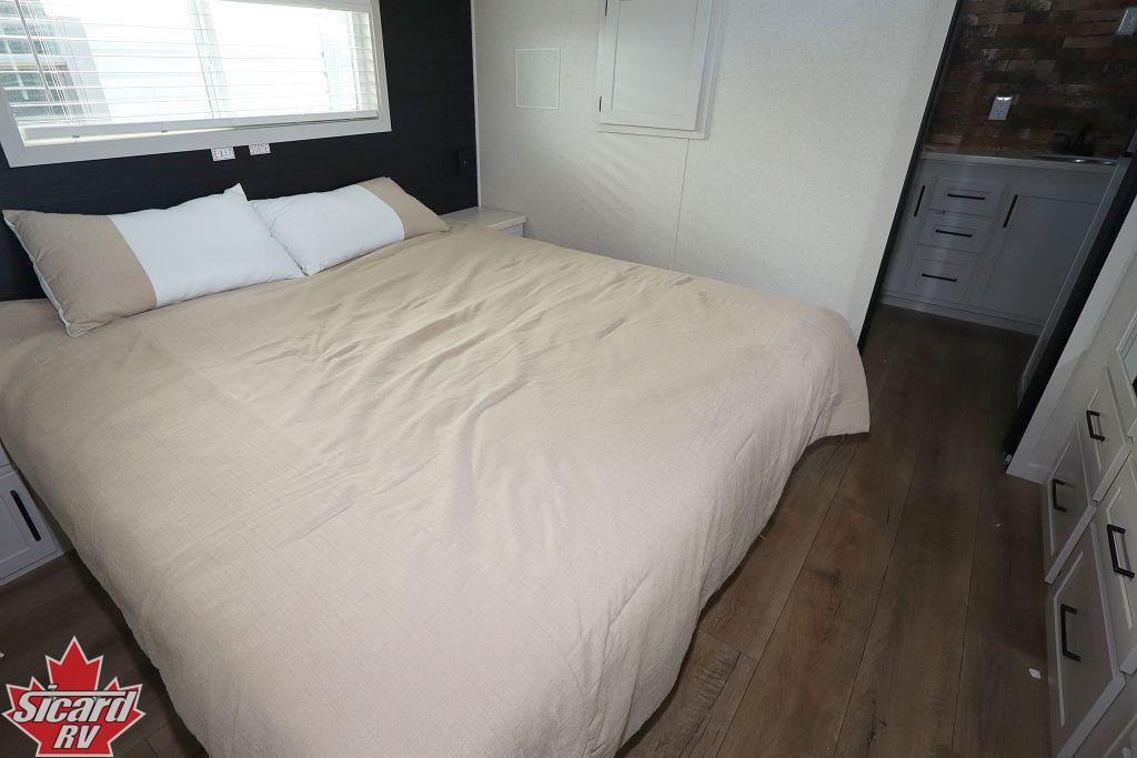 2026 KROPF CANADIAN 6461CWD