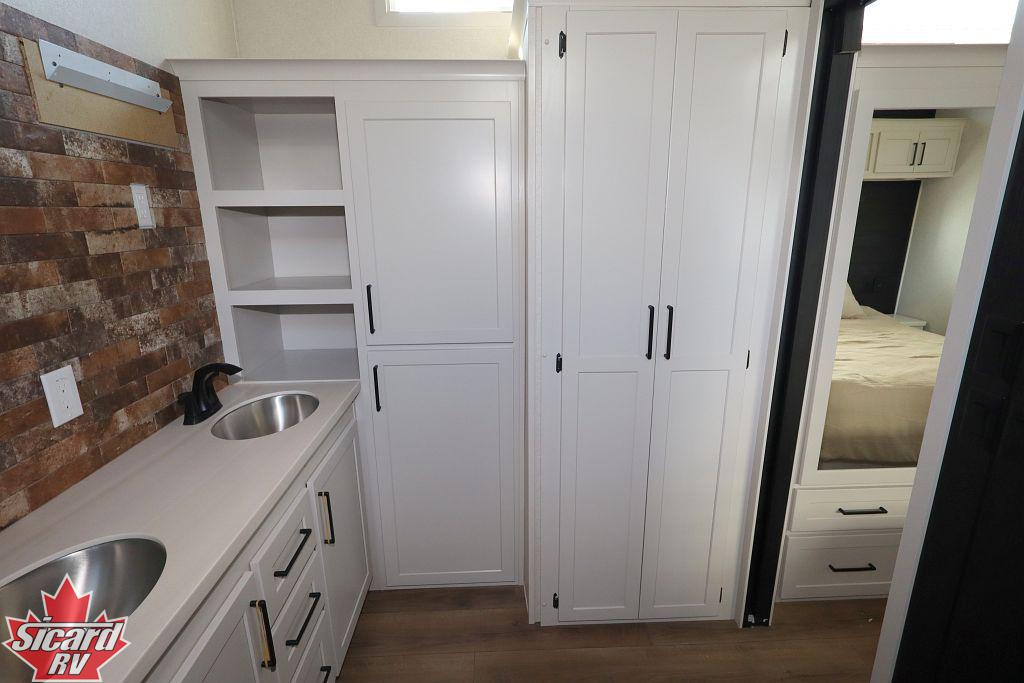 2026 KROPF CANADIAN 6461CWD