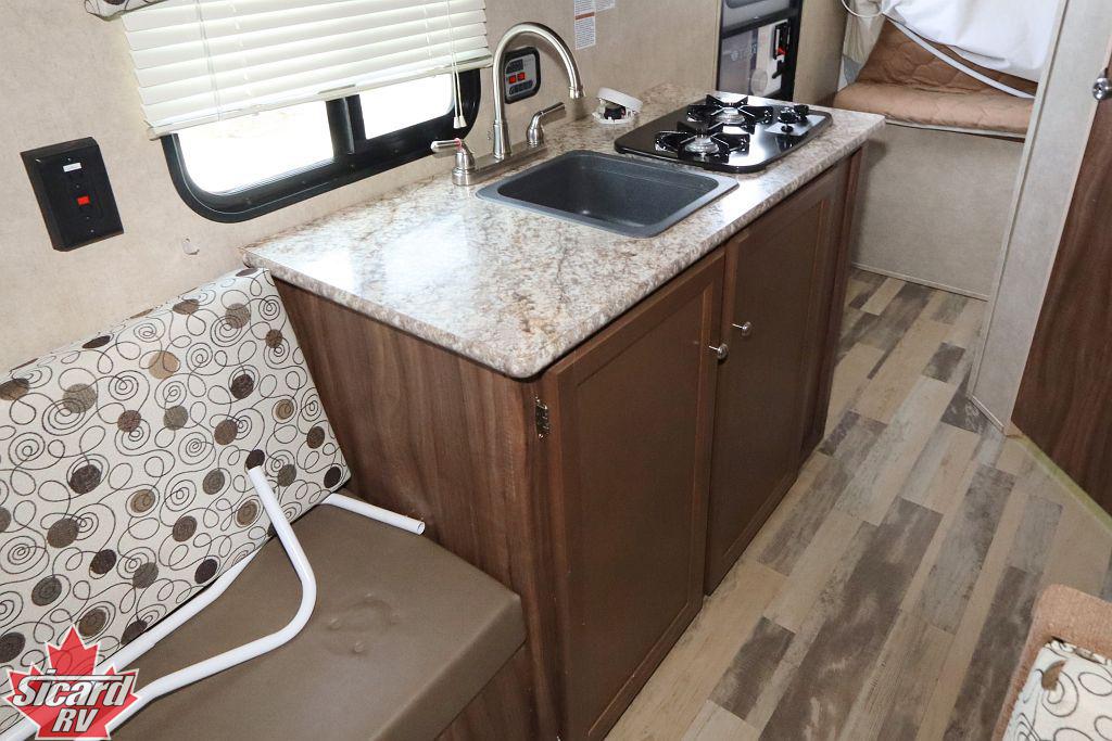 2017 COACHMEN CLIPPER 16RBD