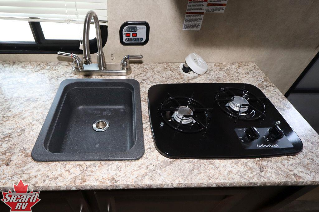 2017 COACHMEN CLIPPER 16RBD