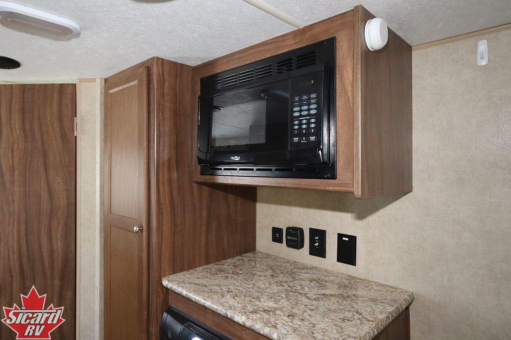 2017 COACHMEN CLIPPER 16RBD