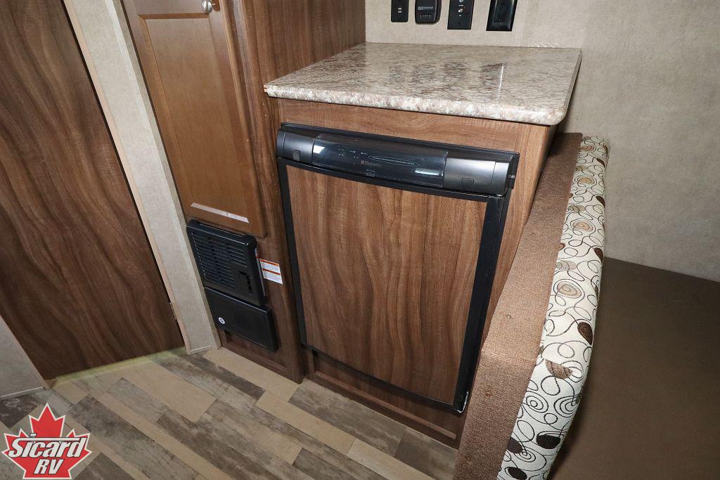 2017 COACHMEN CLIPPER 16RBD