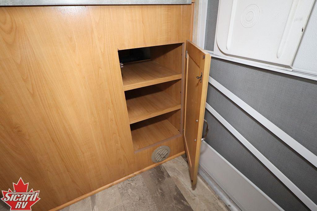 2009 FORESTER WINDCHASER 275RLS